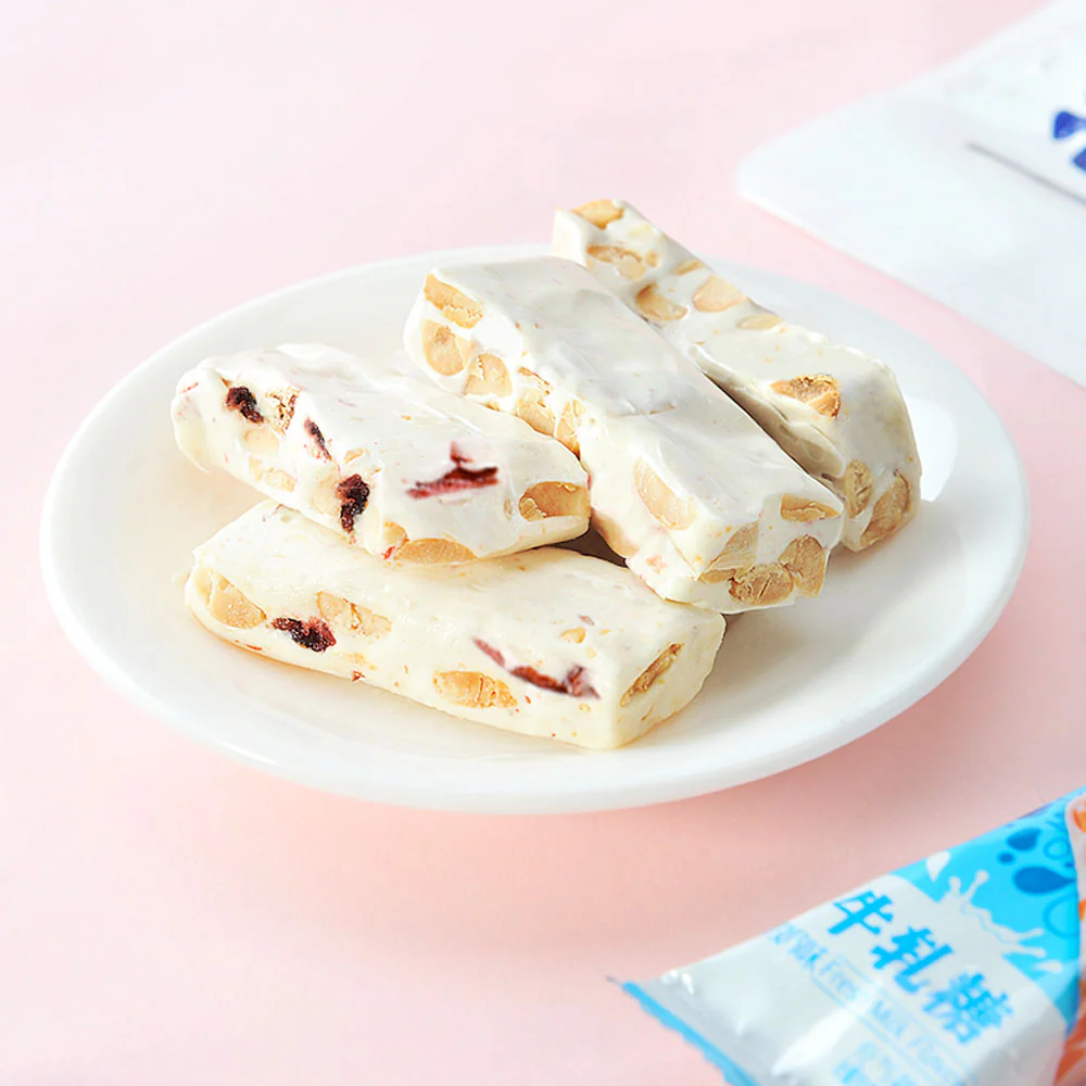Hsu Fu Chi Nougat Candy Blueberry & Strawberry Flavor - 210g - Image 4
