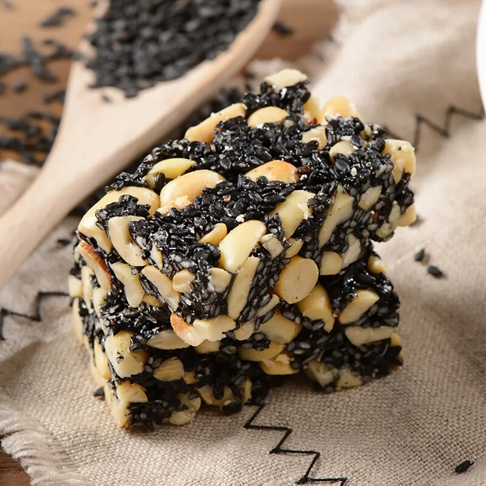 Huanglaowu Black Sesame Cake - 208g - Image 4