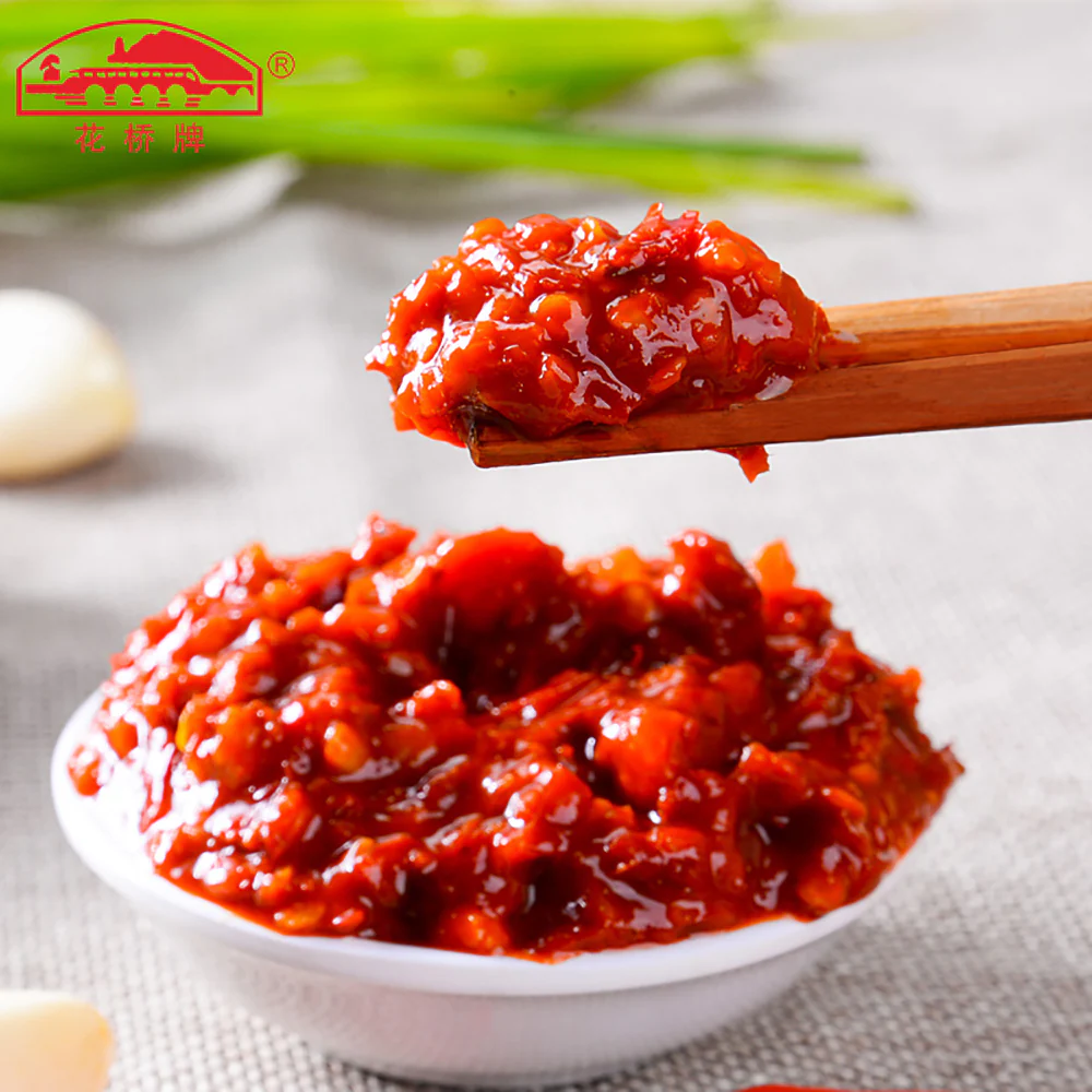 Huaqiao Guilin Garlic Chili Sauce - 215g - Image 3