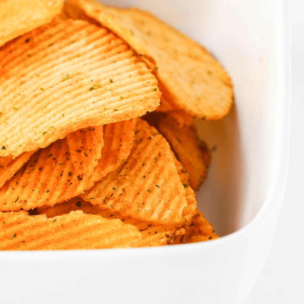 Huayuan Spicy Oyster Omelet Flavor Potato Chips - 34g - Image 2