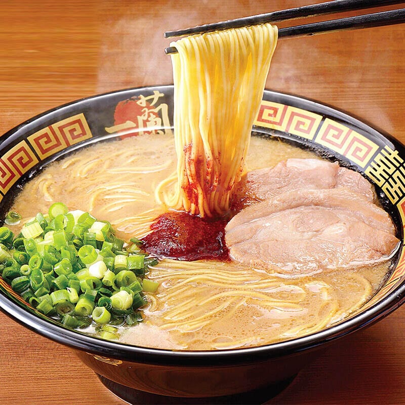 Ichiran Ramen Gift Box - 5 Servings of Hakata Thin Noodles & 2 Packs of Tonkotsu Ramen - 909g - Image 4