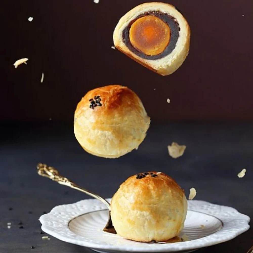 Isabelle Taiwanese Jujube and Salted Egg Yolk Pastry - 4 Pieces, 172g - Image 2