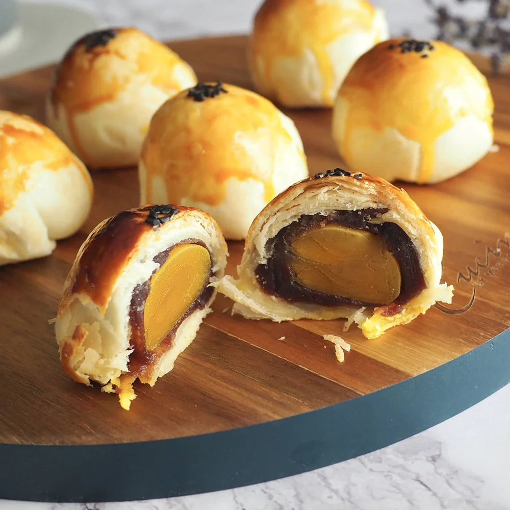 Isabelle Taiwanese Jujube and Salted Egg Yolk Pastry - 4 Pieces, 172g - Image 3