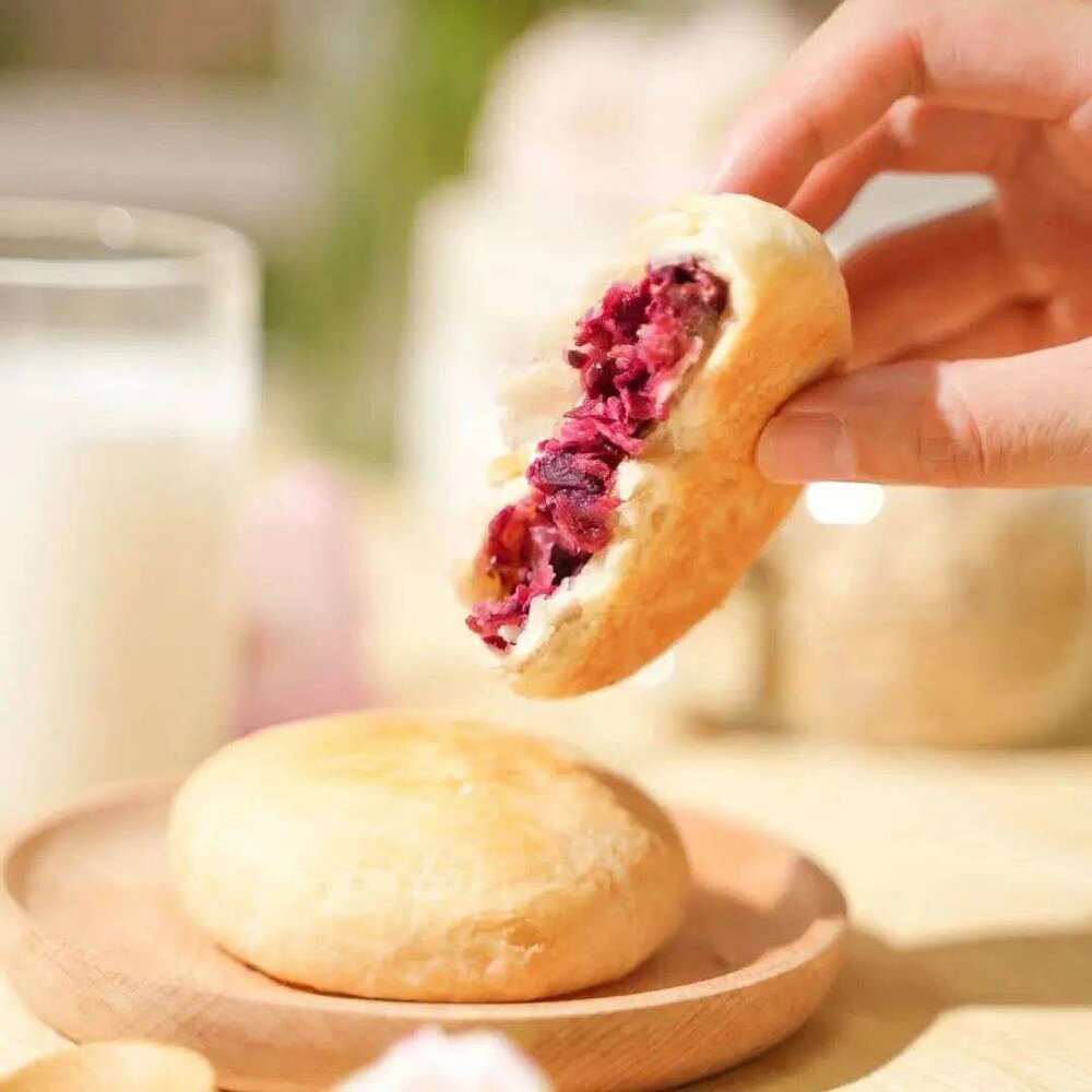 Jiqingxiang Yunnan Rose Pastry – 10 Pieces, 500g - Rose Cake - Image 2