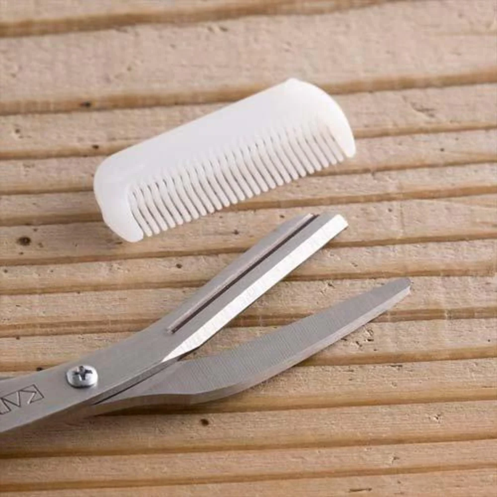 KAI 3D Eyebrow Scissors with Comb Attachment - Image 4