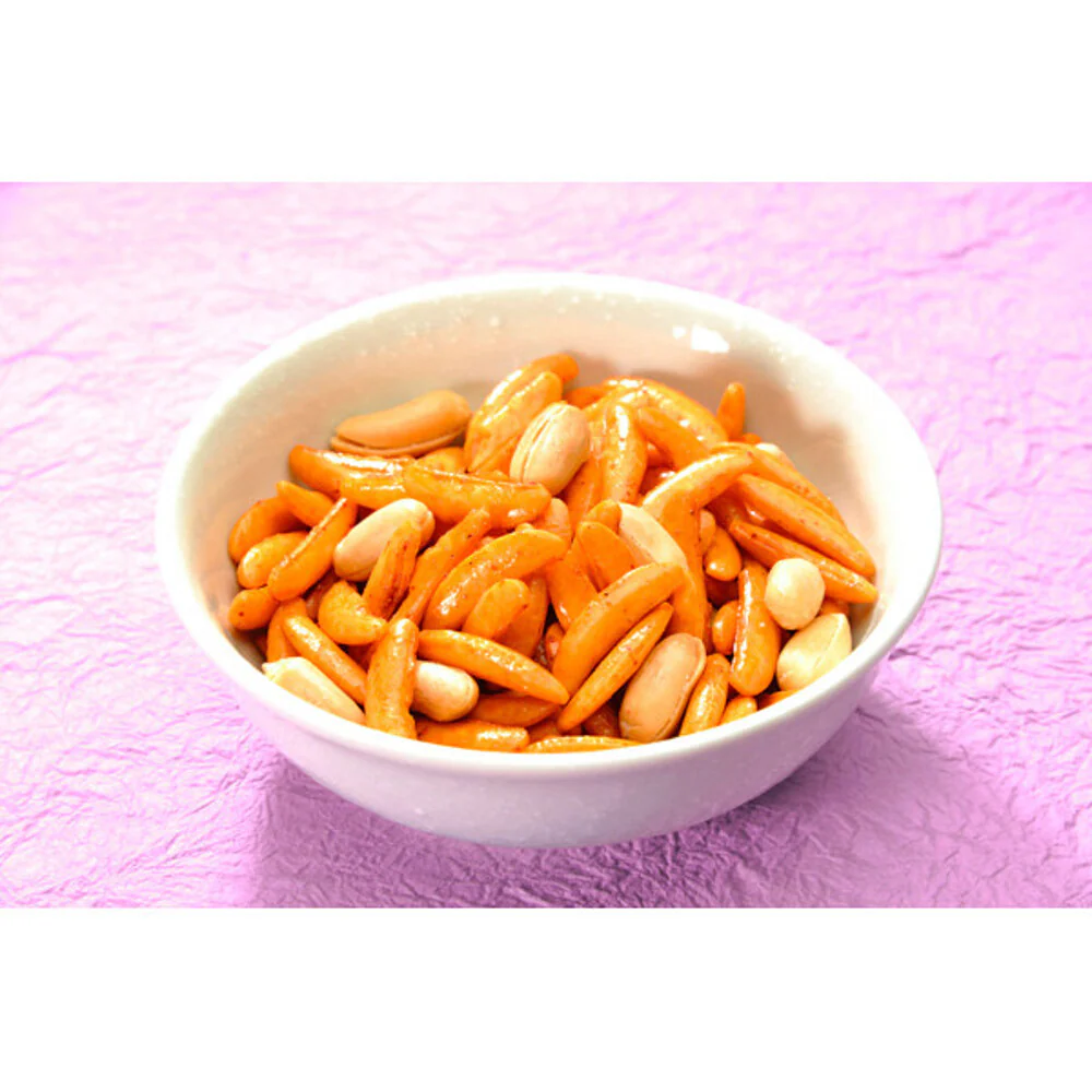 Kameda Kaki no Tane Ume Shiso Rice Crackers & Peanuts – 6 Packs (164g) - Image 2