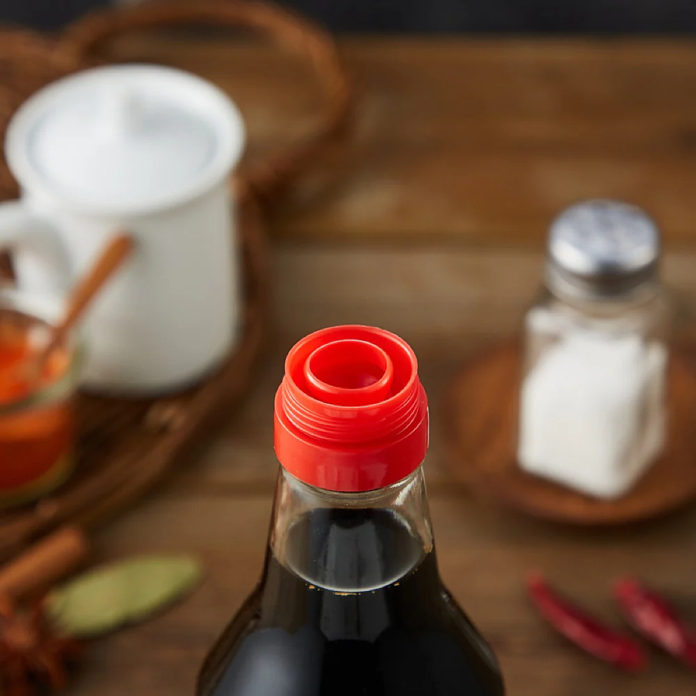 Kimlan Low-Sodium Soy Sauce - 590ml - Image 4
