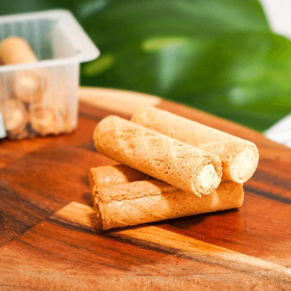 Kuai Kuai Peacock Egg Pudding Flavor Roll Biscuits - 63g - Image 3