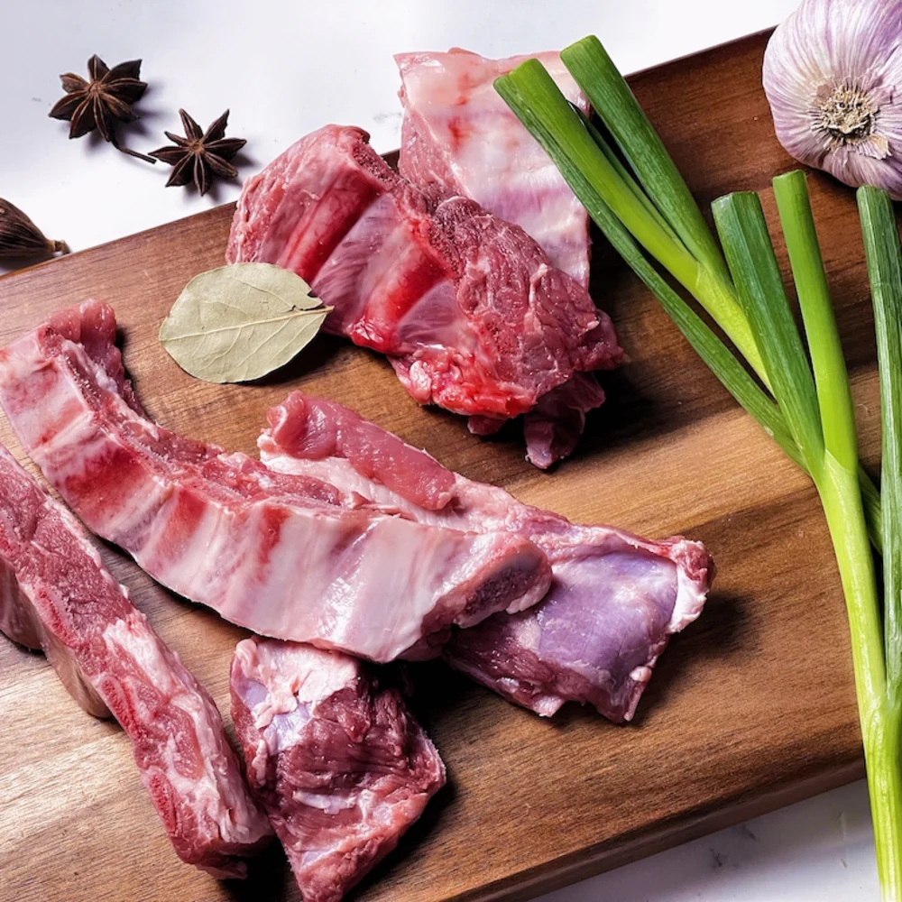 Kurobuta (Berkshire) Pork Neck Bones - Frozen (480g-540g)
