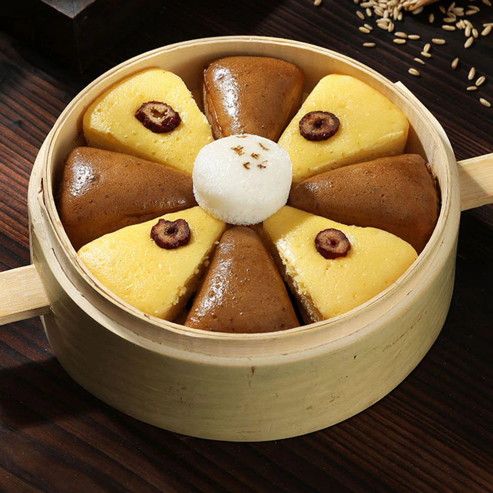 Lai Kee Frozen Pumpkin and Red Date Steamed Cake - 300g - Image 2