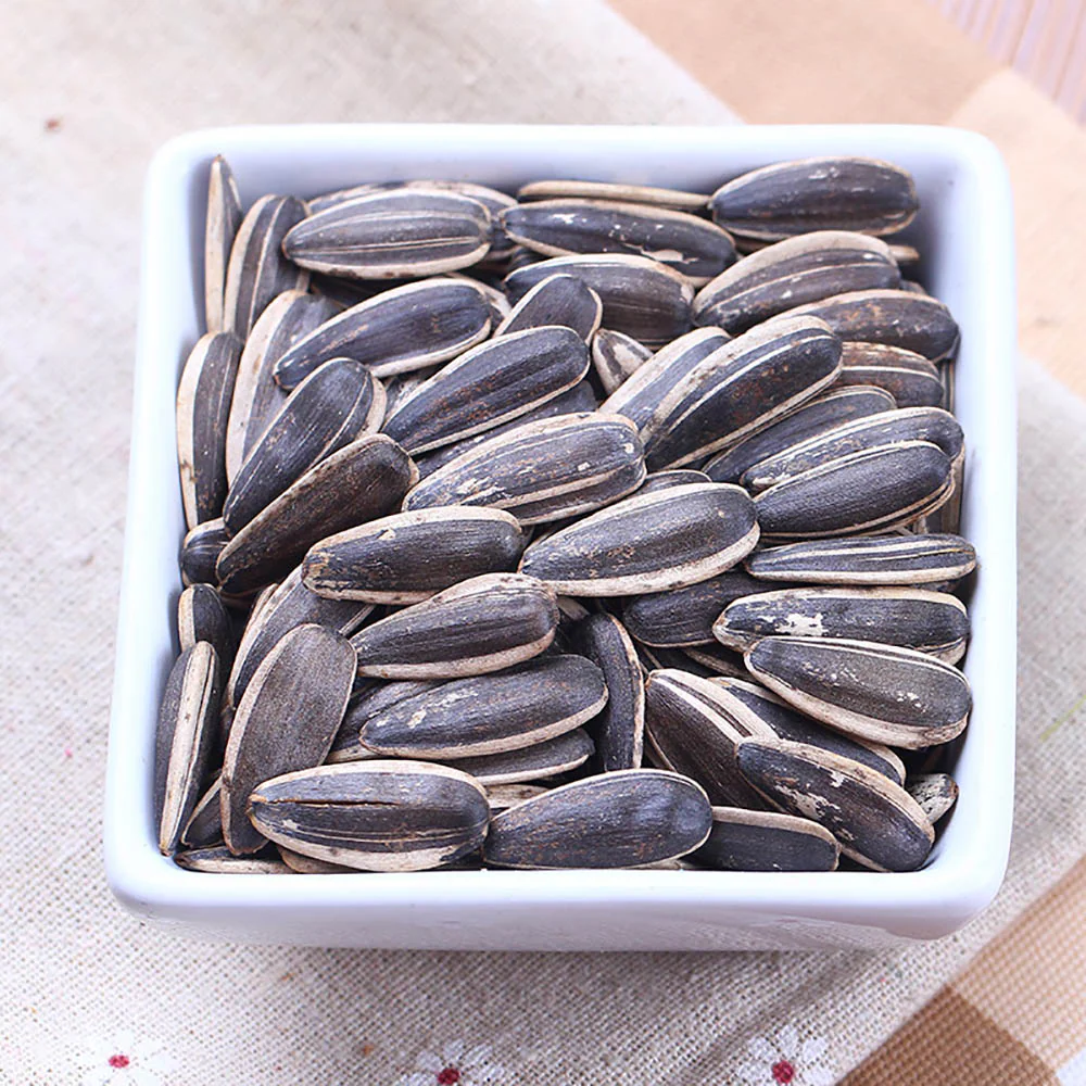 Lao Jie Kou Butter‑Flavoured In‑Shell Sunflower Seeds 400g - Image 3