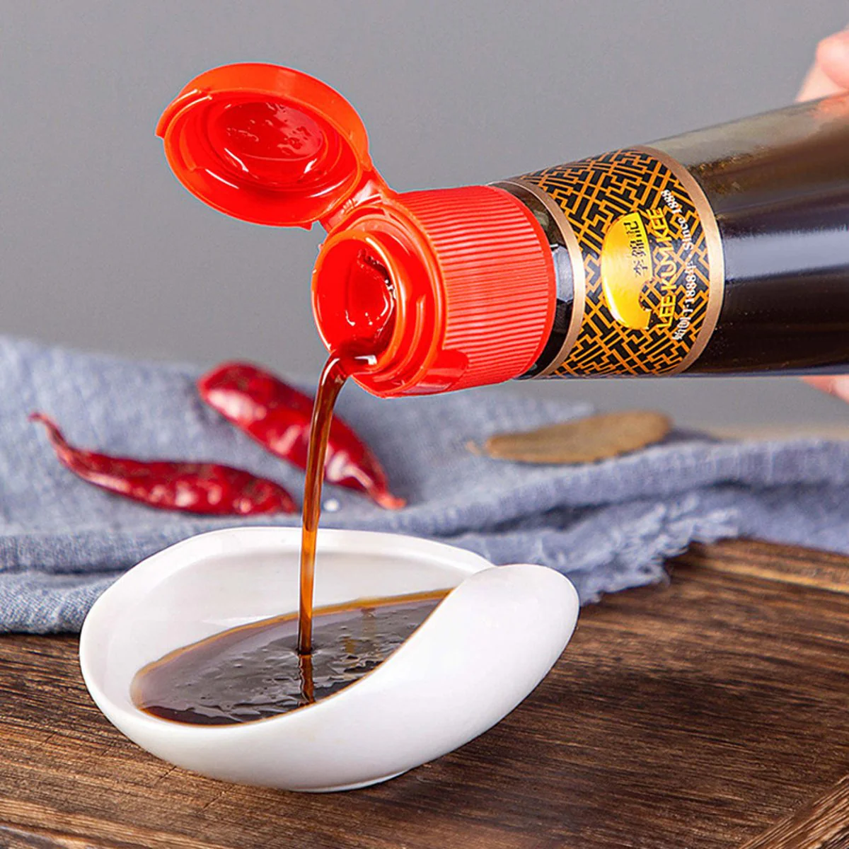 Lee Kum Kee Seasoned Soy Sauce for Dressing 207ml - Image 3