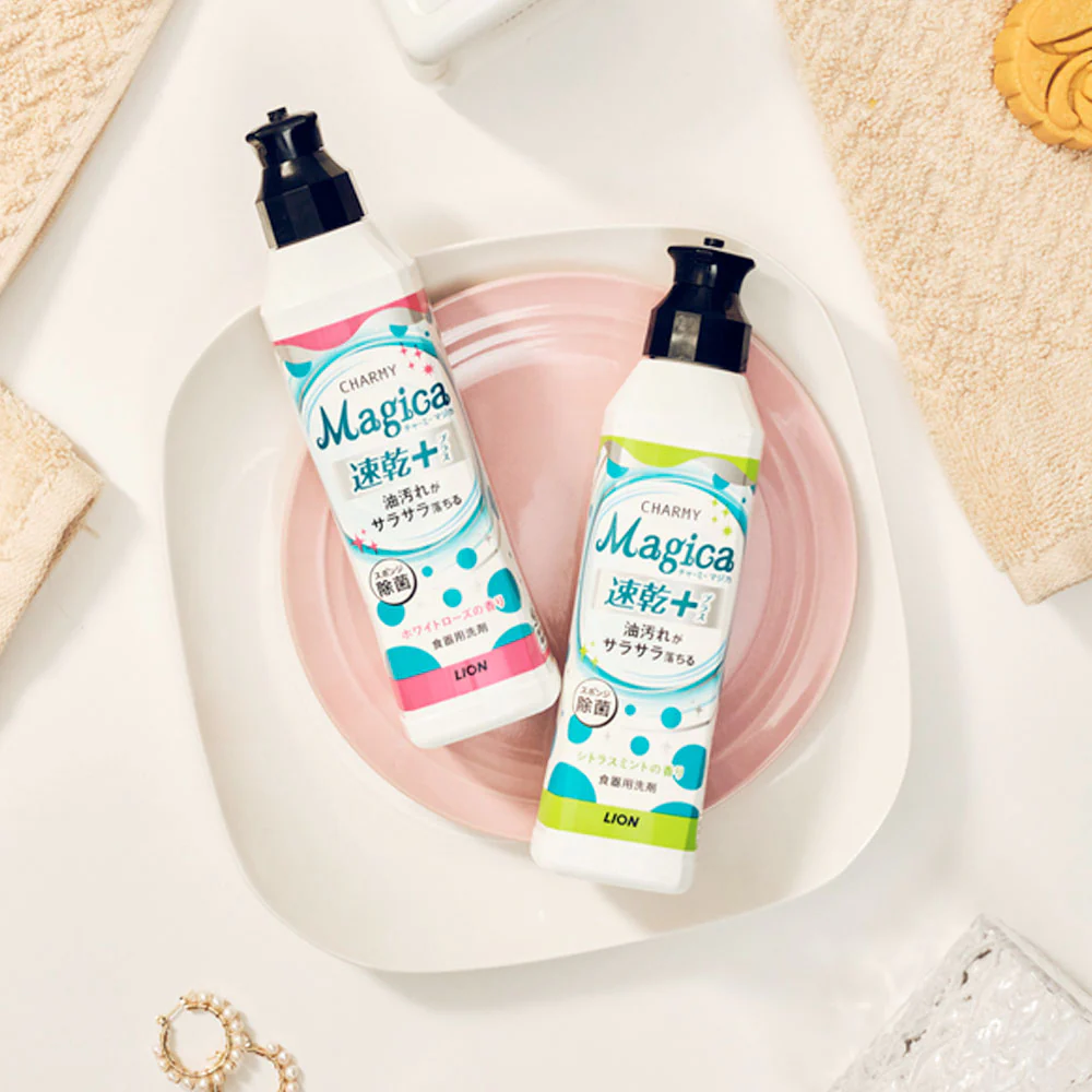 Lion Charmy Magica Antibacterial Quick-Drying Dishwashing Liquid - White Rose Scent, 220ml - Image 3