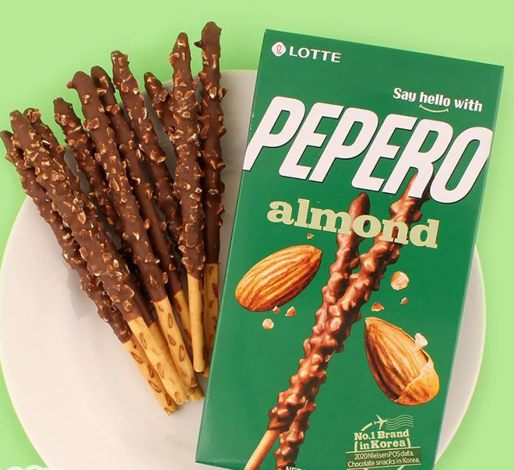 Lotte Pepero Almond Chocolate Sticks - 32g - Image 2