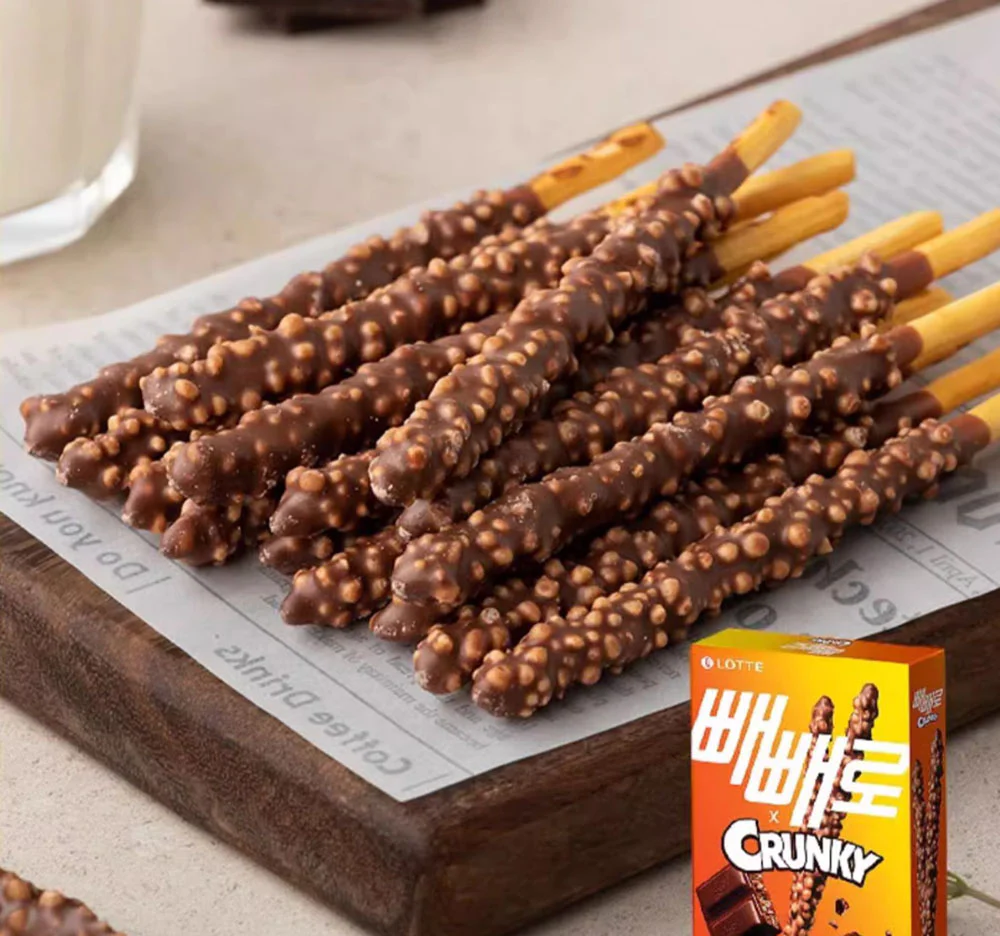 Lotte Pepero Crunchy Chocolate Sticks - 39g - Image 3