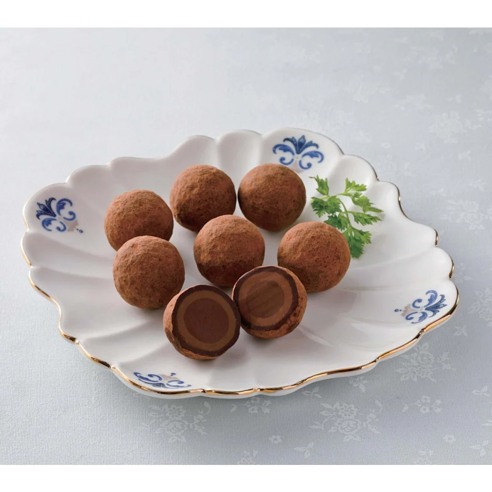 Lotte Premium Ghana Caramel Truffle Chocolate 49g - Image 3