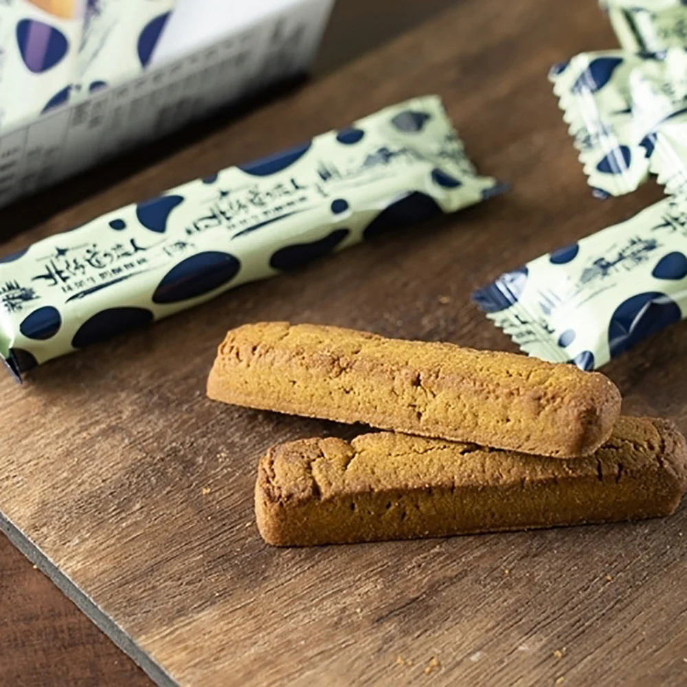 Lovers of Hokkaido Matcha Milk Biscuit Sticks - 88g - Image 2