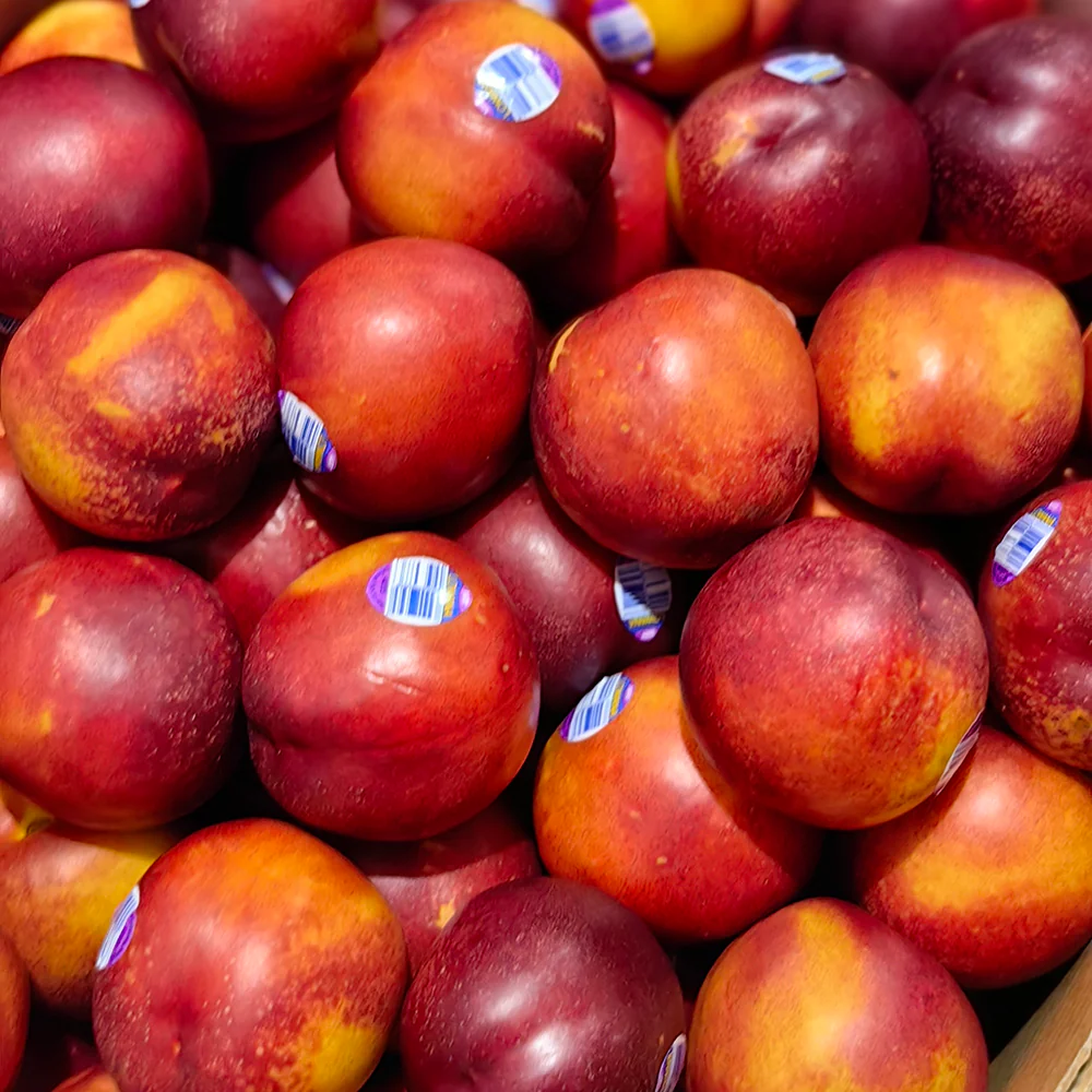 Lowana Yellow Nectarines - 1kg - Image 5