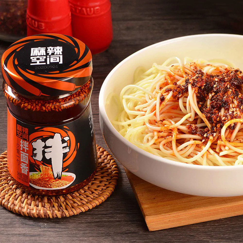 Mala Kongjian Spicy Noodle Sauce - 210g - Image 4