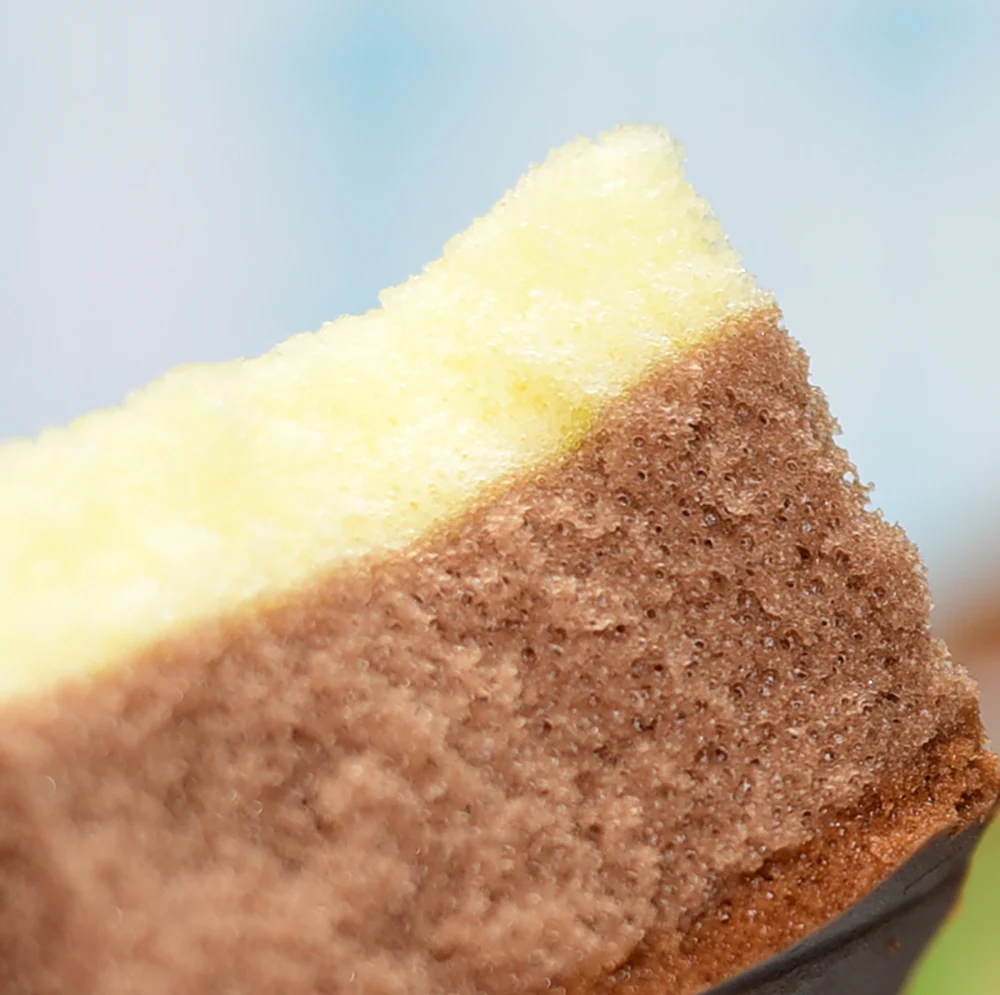 Manyuefu Chocolate Flavored Triangle Cake - 90g - Image 3