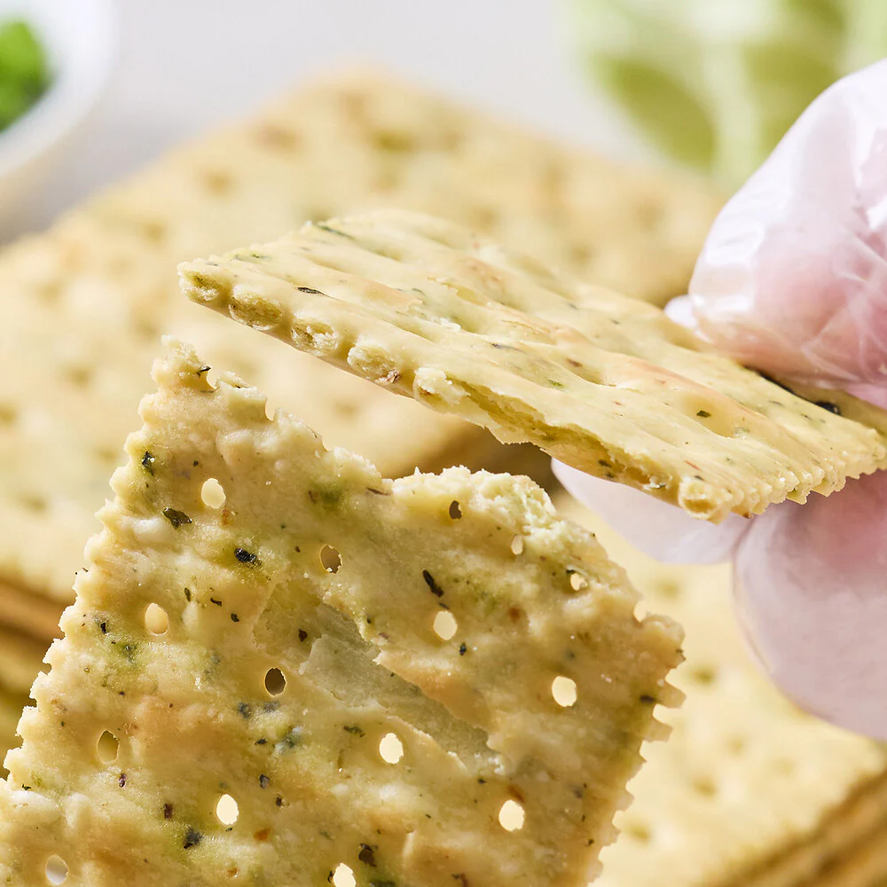 Marketside Vegetable & Spring Onion Soda Crackers 400g – Limited Import - Image 3