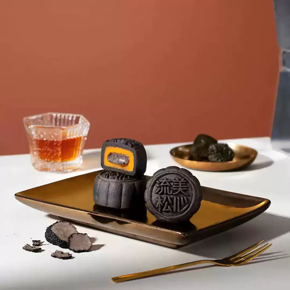 Maxim's 2024 Lava Black Truffle Custard Mooncakes Gift Box - 8 Pieces, 360g - Image 2