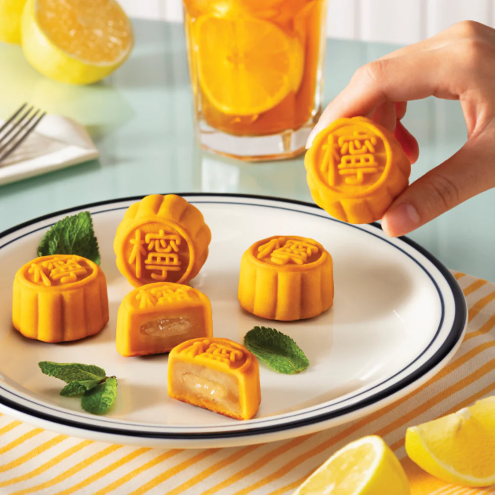 Maxim's Lemon Lava Mooncakes Gift Box – 8 Pieces, 240g - Image 2