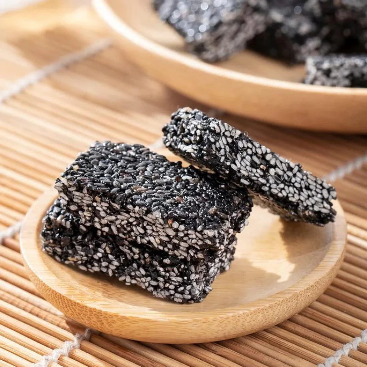 Member's Mark Sugar Free Sesame Clusters - 650g - Image 2