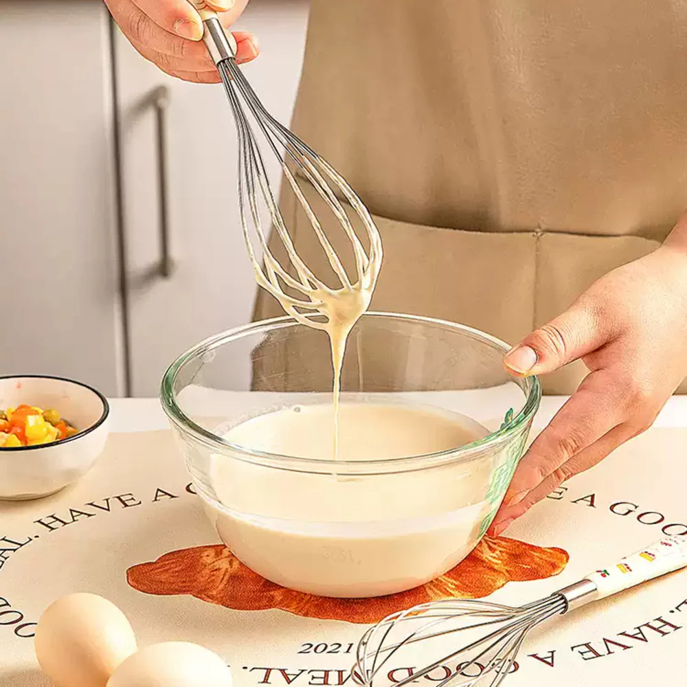 Modern Housewife 304 Stainless Steel Balloon Whisk with Ceramic Handle – Swimming Panda Design