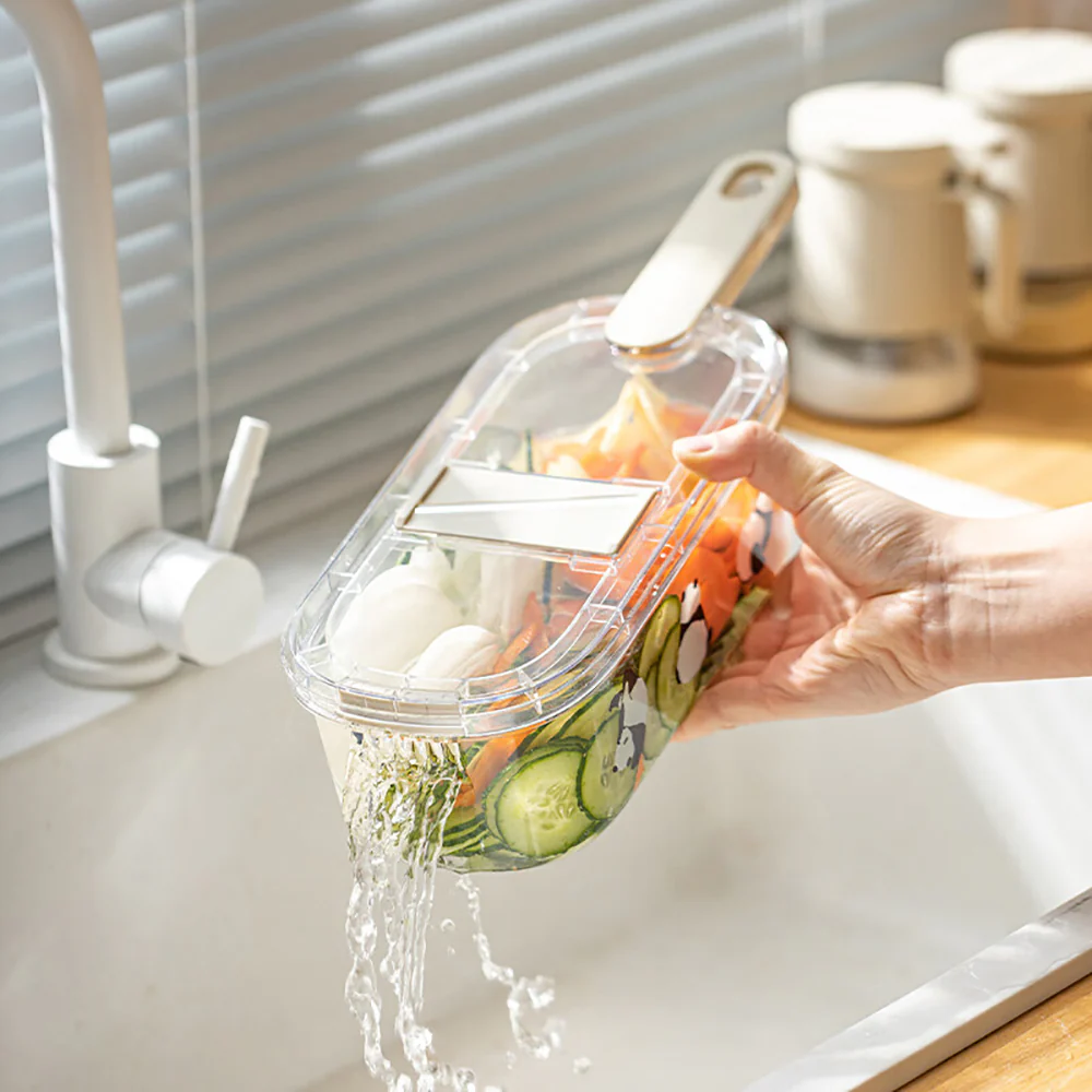 Mototo Panda Slicer with Basket - 6 Blades and Hand Guard - Image 2