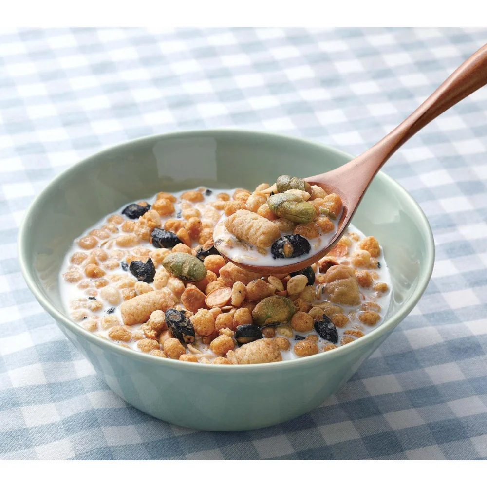 Nissin Gorogura Kinako Three Soybean Granola with Black Sugar Syrup 320g - Image 2