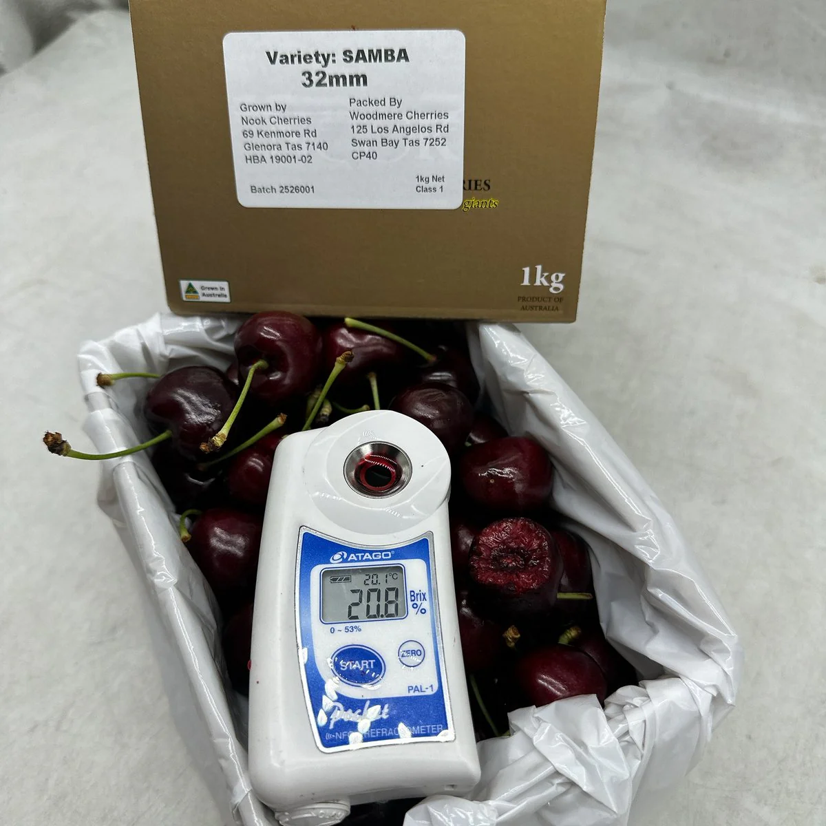 Nook Premium Tasmanian Samba Cherries Gift Box 32mm+ – 1kg - Image 2