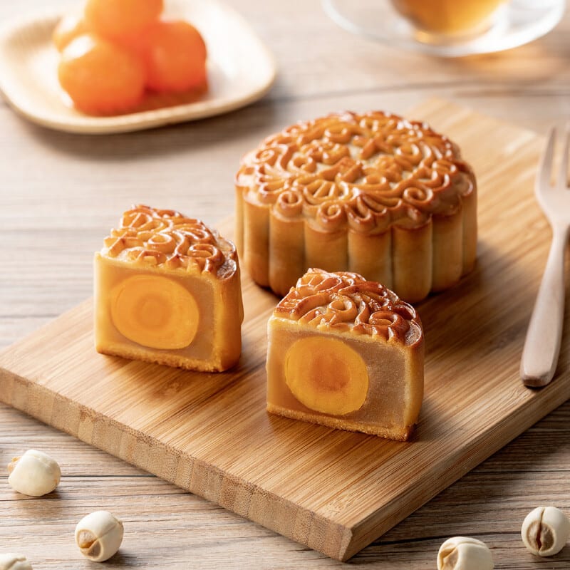 October Fifth Double Yolks White Lotus Seed Paste Mooncakes Gift Set - 4 Pieces, 750g - Image 2