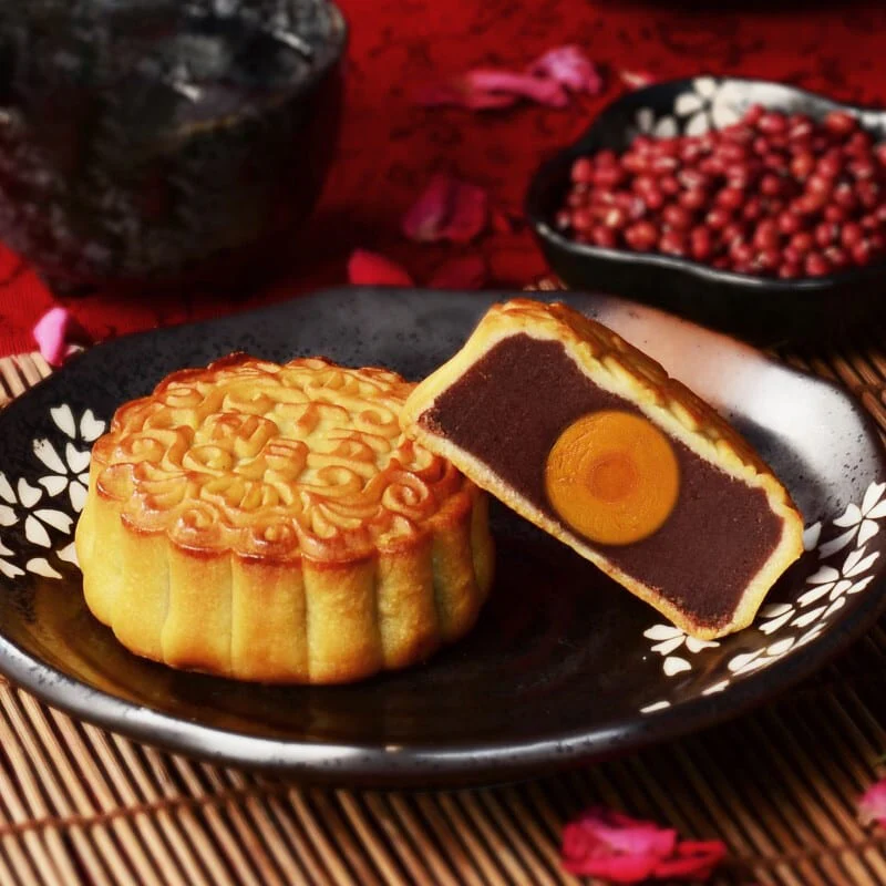 October Fifth Single Yolk Red Bean Paste Mooncakes Gift Tin – 4 Pieces, 750g - Image 4