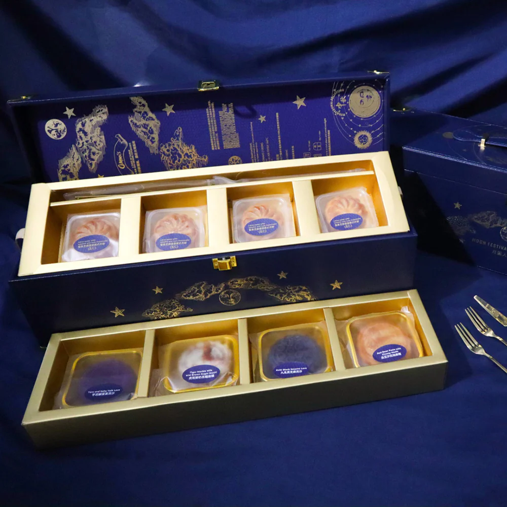 Ommi's Premium Golden Mooncake Gift Box - 8 Pieces, 500g - Image 3