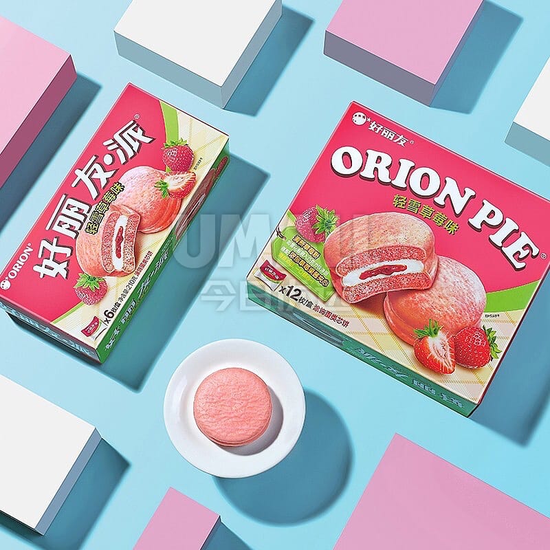 Orion Choco Pie Light Snow Strawberry – 12 Cakes, 420g - Strawberry Marshmallow Sandwich Cakes - Image 2