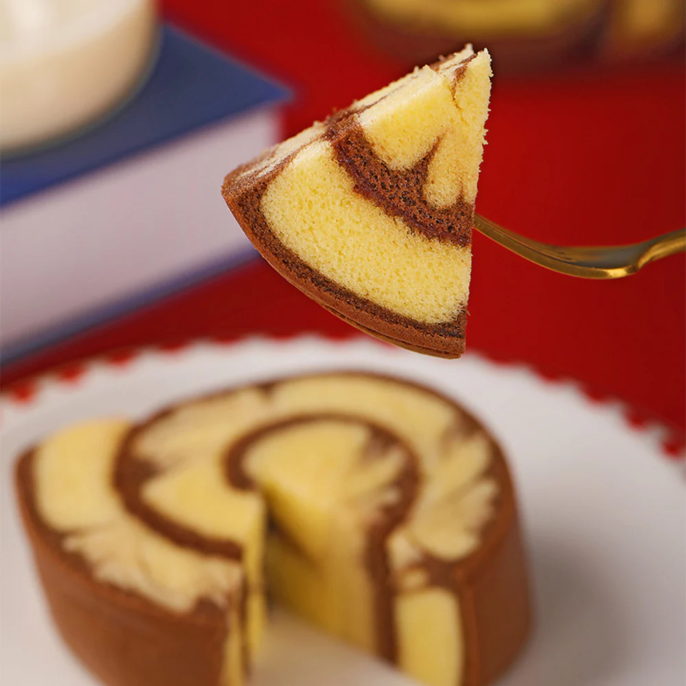 Ovaltine Malt Flavoured Cake Roll 80g - Soft Swiss Sponge Snack - Image 2