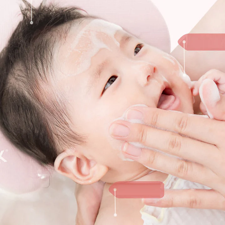 Pigeon Baby Shampoo & Body Wash 2-in-1 Foam - Floral Scent - 500g - Image 3