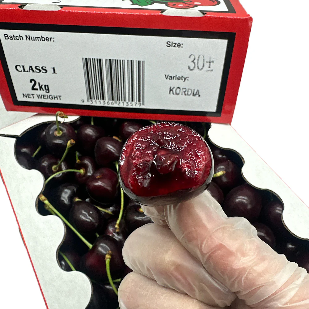 Premium Kordia Cherries Christmas Gift Box 30mm+ – 2kg - Image 4