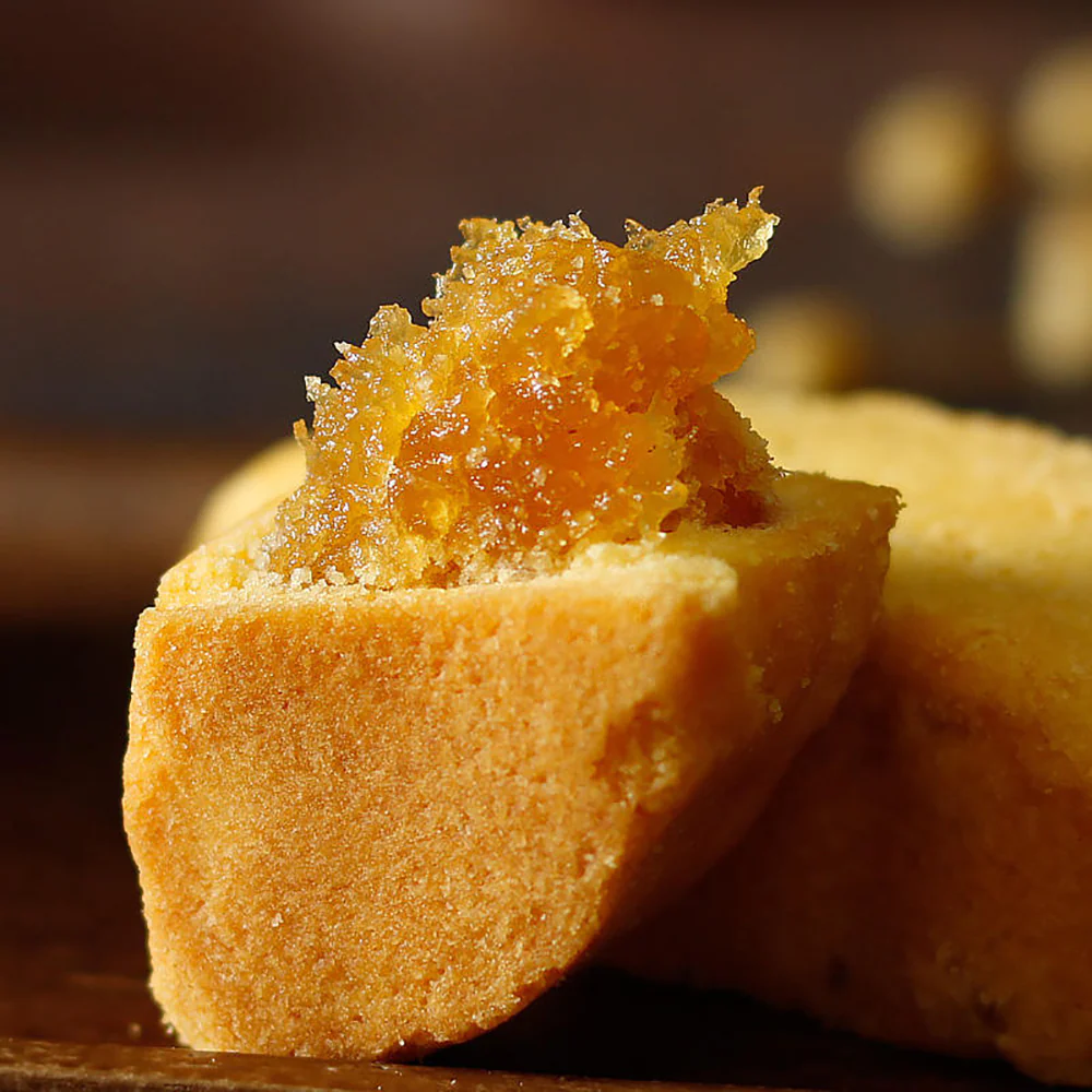 Qinqin Pineapple Cakes - 40g x 20 Pieces - Image 4