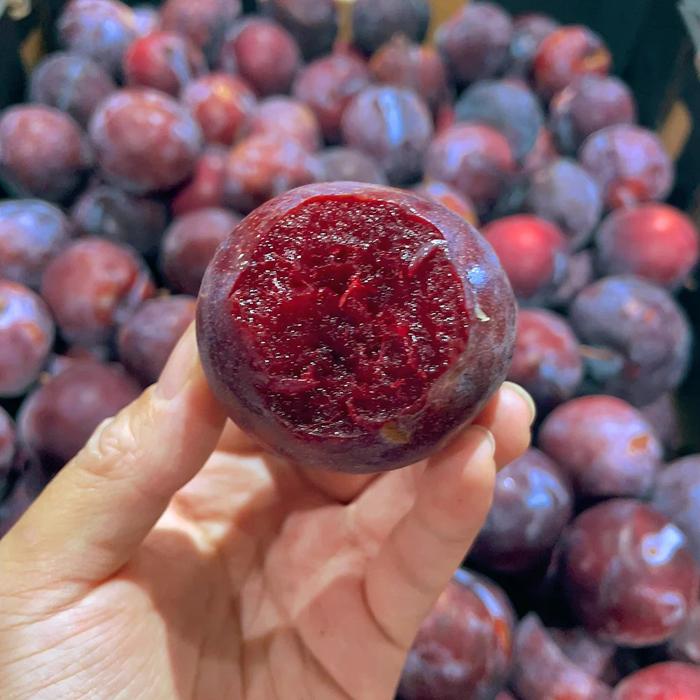 Red Flesh Plums - 1kg - Image 2