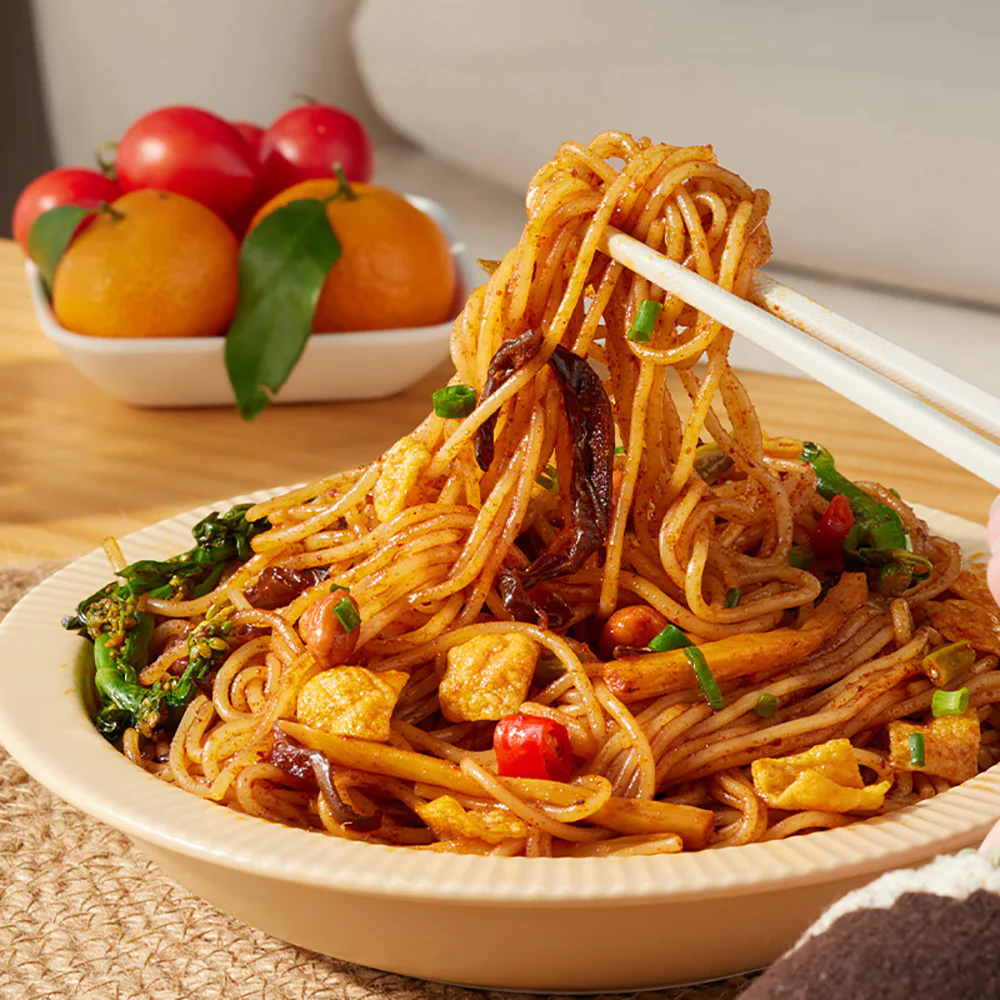 Renlei Kuaile Spicy Stir-Fried Snail Noodles - 290g - Image 4