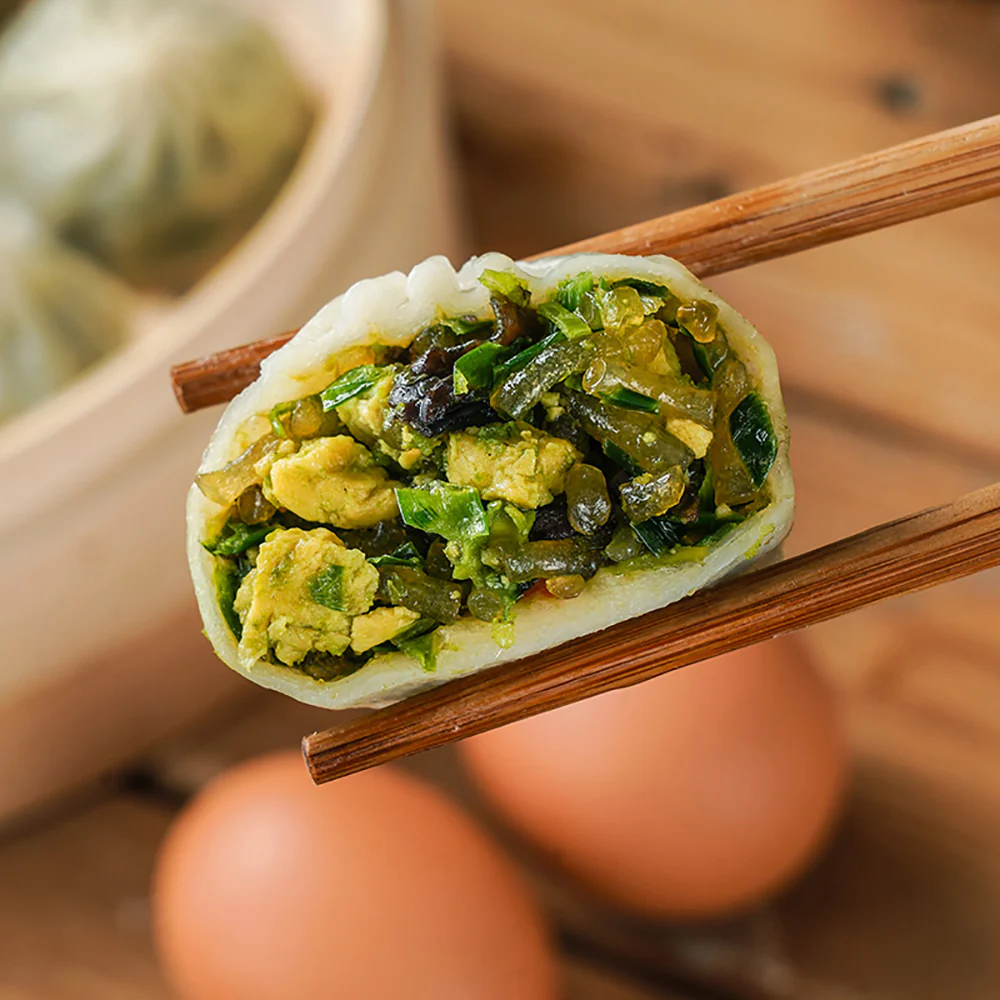 Ru Yee Frozen Paper-Thin Skin Buns with Chives and Egg Filling - 500g - Image 2
