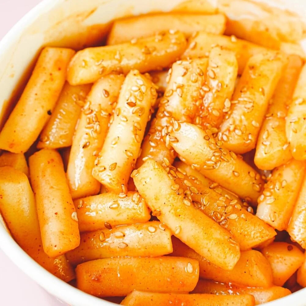 Samyang Buldak Spicy Chicken Topokki Cup 185g – Korean Spicy Rice Cakes (Tteokbokki) - Image 3