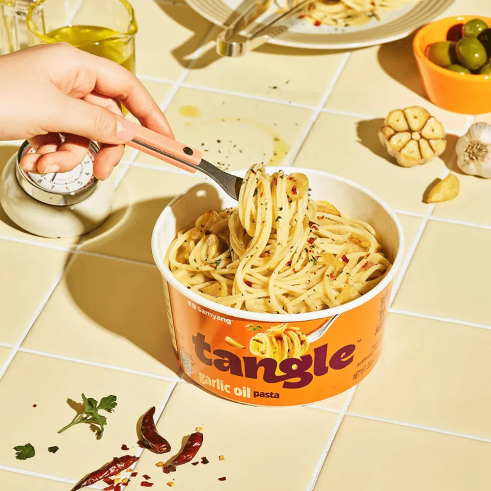 Samyang Tangle Garlic Oil Pasta Bowl 100g - Image 2