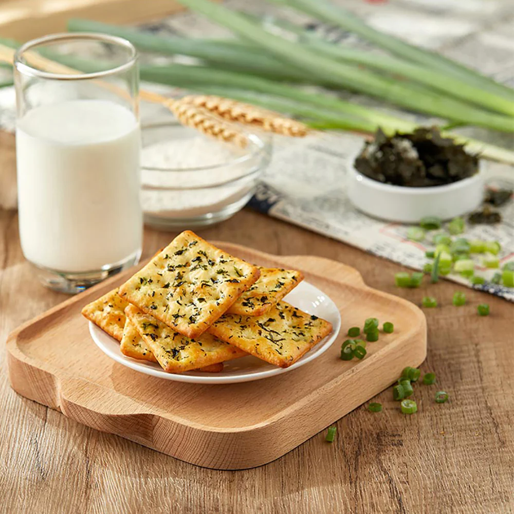Senxiangzhen Yeast Awakening Seaweed and Green Onion Soda Crackers - 280g - Image 2