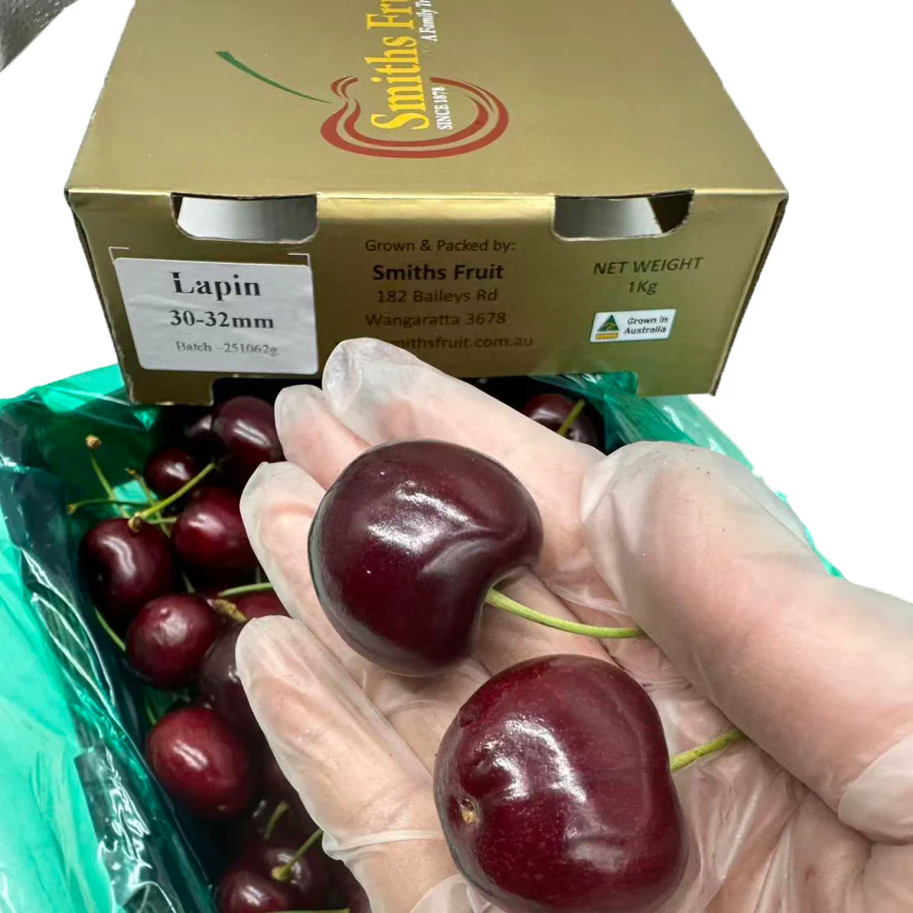Smiths Fruit Lapin Cherries 30–32mm Gift Box 1kg - Image 3