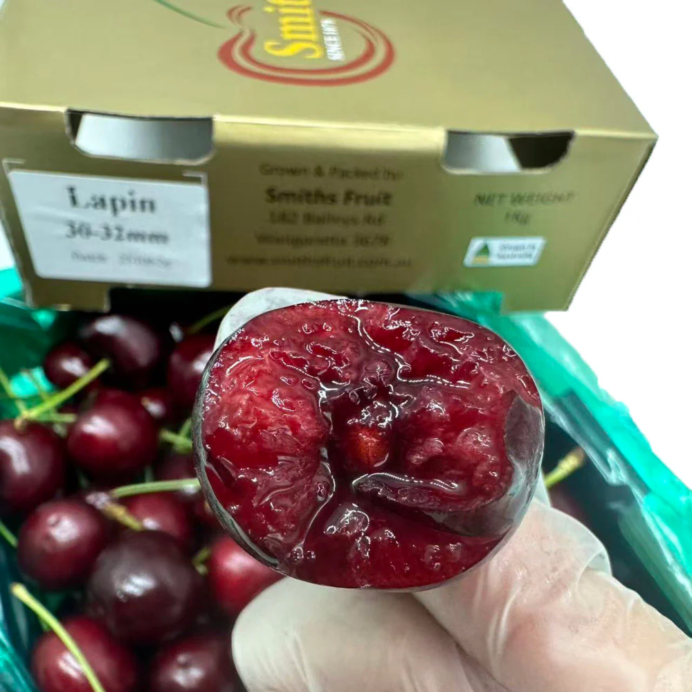 Smiths Fruit Lapin Cherries 30–32mm Gift Box 1kg - Image 4