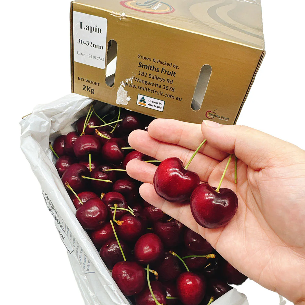 Smiths Fruit Lapin Cherries Gift Box - 2kg - Image 2