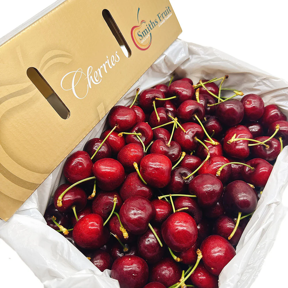 Smiths Fruit Lapin Cherries Gift Box - 2kg - Image 4